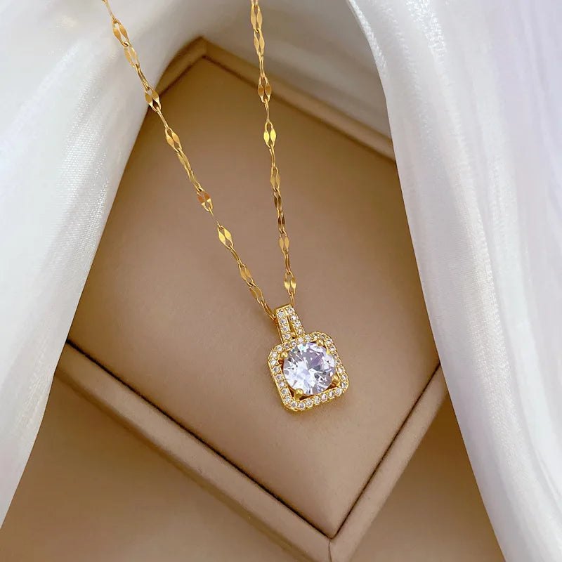 Royal Halo — Necklace & Earring Set